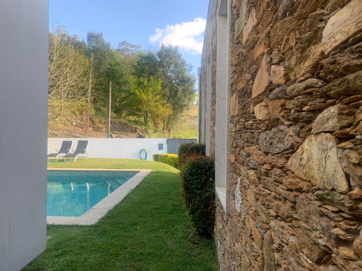Villa Do Val Seixas - Piscina Privada Exterior foto